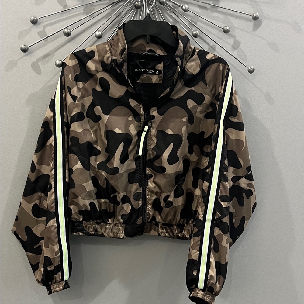 Blanc Noir Sport Camouflage Jacket Women’s Size Medium